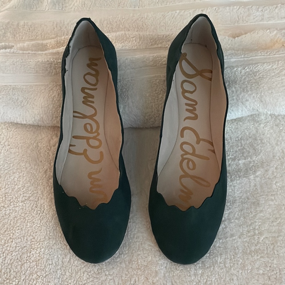 Sam Edelman, Green Suede Scalloped Flats, size 8